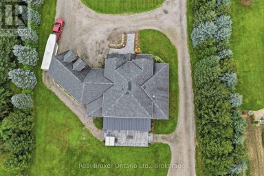 7399 WELLINGTON 10 ROAD Mapleton Ontario photo 44