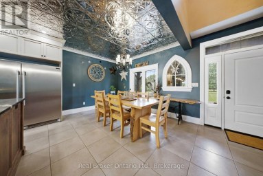 7399 WELLINGTON 10 ROAD Mapleton Ontario photo 8
