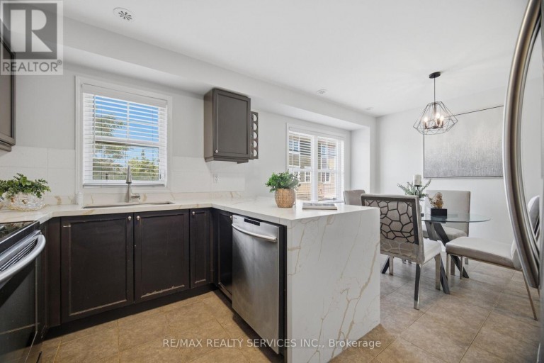 6 VIEWFORTH ROAD, Brampton (Northwest Brampton), Ontario, L7A0R2