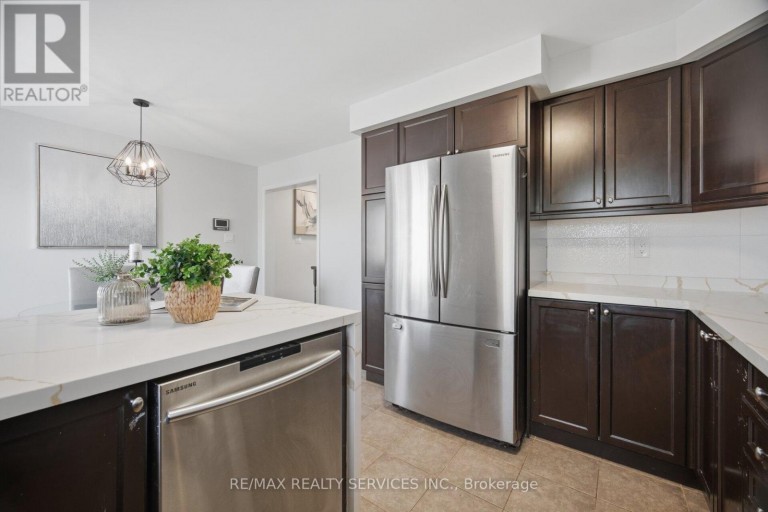 6 VIEWFORTH ROAD, Brampton (Northwest Brampton), Ontario, L7A0R2