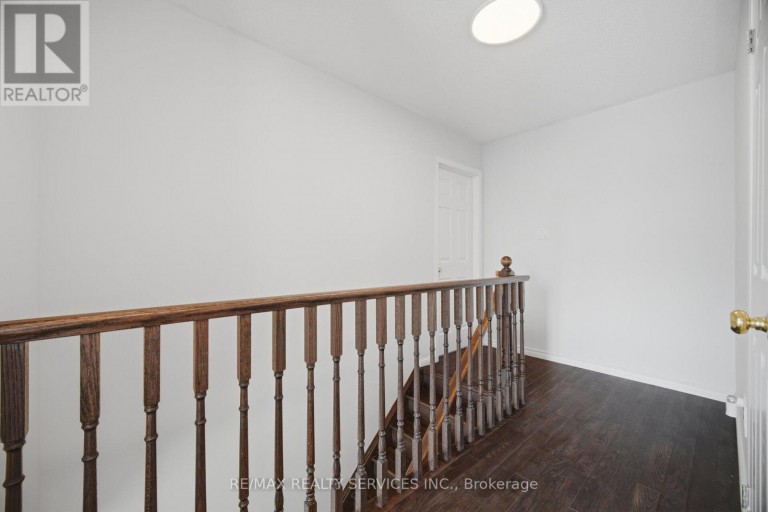 6 VIEWFORTH ROAD, Brampton (Northwest Brampton), Ontario, L7A0R2