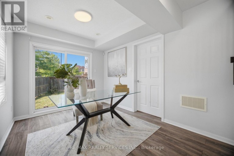 6 VIEWFORTH ROAD, Brampton (Northwest Brampton), Ontario, L7A0R2