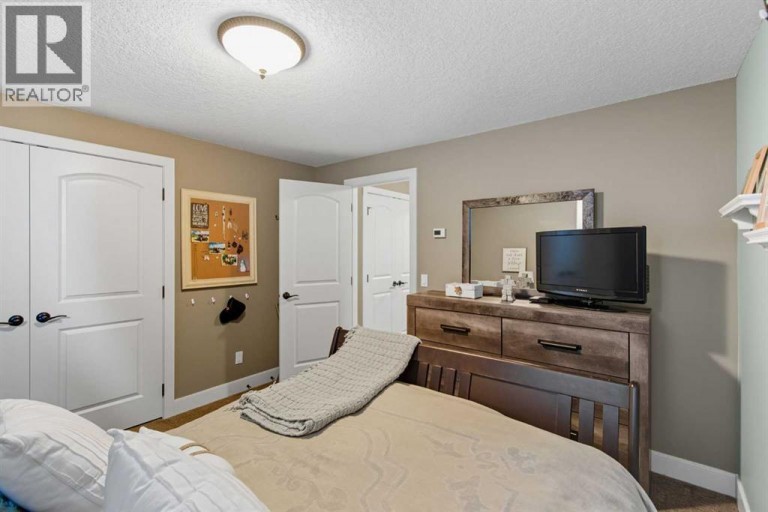 41 Evergreen Mount SW, Calgary, Alberta, T2Y0K1
