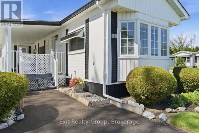 5 CHAPEL BOULEVARD, Quinte West (Sidney Ward), Ontario, K8N4Z3
