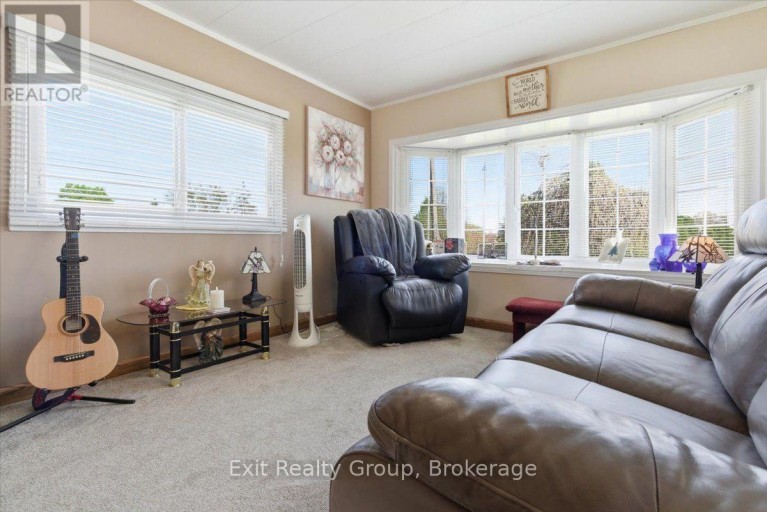 5 CHAPEL BOULEVARD, Quinte West (Sidney Ward), Ontario, K8N4Z3