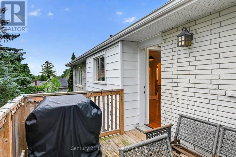 1270 AMUNDSEN AVENUE, Peterborough (Northcrest Ward 5), Ontario, K9H6T4