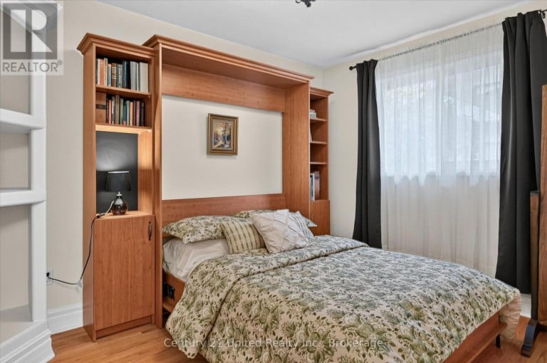 1270 AMUNDSEN AVENUE, Peterborough (Northcrest Ward 5), Ontario, K9H6T4