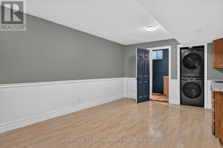 1270 AMUNDSEN AVENUE, Peterborough (Northcrest Ward 5), Ontario, K9H6T4