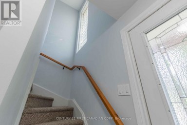 17 CARFRAE CRESCENT London South (South F) Ontario photo 25