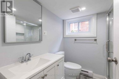 17 CARFRAE CRESCENT London South (South F) Ontario photo 36