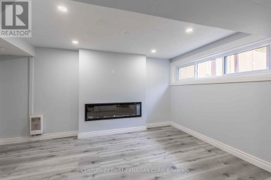 17 CARFRAE CRESCENT London South (South F) Ontario photo 44