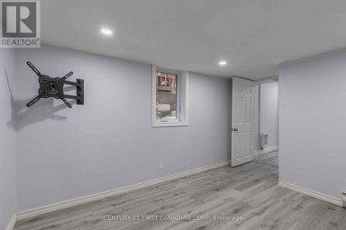 17 CARFRAE CRESCENT London South (South F) Ontario photo 47