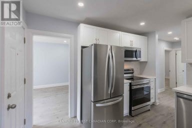 17 CARFRAE CRESCENT London South (South F) Ontario photo 8