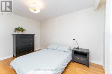 274 MAXWELL STREET Toronto (Bathurst Manor) Ontario photo 20