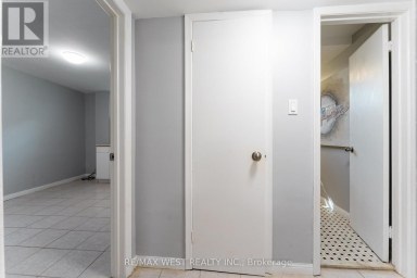 274 MAXWELL STREET Toronto (Bathurst Manor) Ontario photo 35