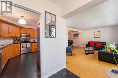 274 MAXWELL STREET Toronto (Bathurst Manor) Ontario photo 4