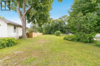 305 OUIDA STREET Tay (Waubaushene) Ontario photo 2