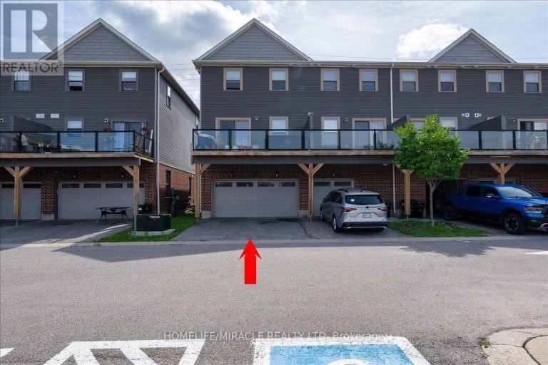 27 - 1 LEGGOTT AVENUE, Barrie (Painswick North), Ontario, L4M0K7