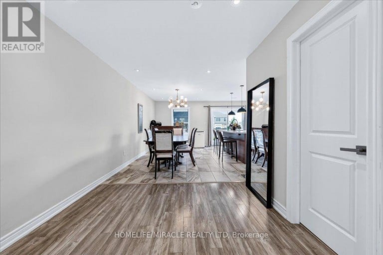 27 - 1 LEGGOTT AVENUE, Barrie (Painswick North), Ontario, L4M0K7