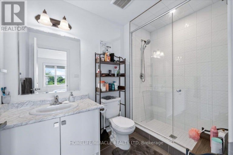 27 - 1 LEGGOTT AVENUE, Barrie (Painswick North), Ontario, L4M0K7