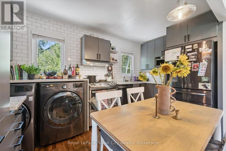 39 RIDGEWOOD AVENUE, Guelph (Junction/Onward Willow), Ontario, N1H6C3