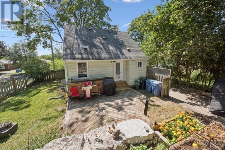 39 RIDGEWOOD AVENUE, Guelph (Junction/Onward Willow), Ontario, N1H6C3