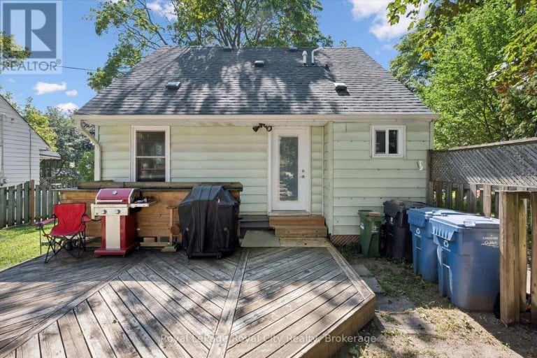 39 RIDGEWOOD AVENUE, Guelph (Junction/Onward Willow), Ontario, N1H6C3