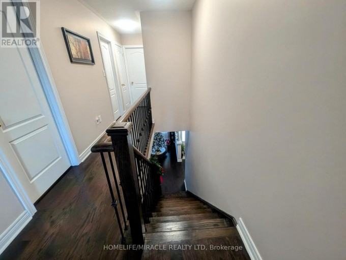 20 ADDISCOTT STREET, Brampton (Sandringham-Wellington), Ontario, L6R0X8