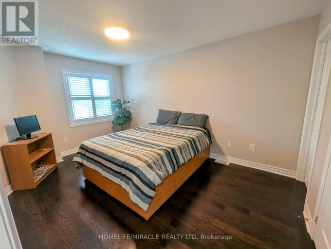 20 ADDISCOTT STREET, Brampton (Sandringham-Wellington), Ontario, L6R0X8