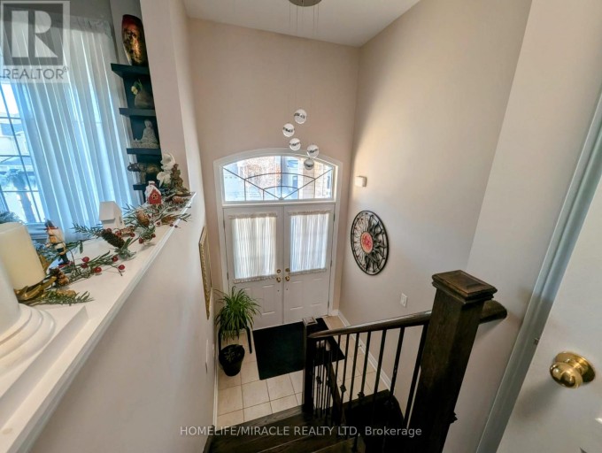 20 ADDISCOTT STREET, Brampton (Sandringham-Wellington), Ontario, L6R0X8