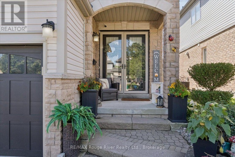 27 BAGNELL CRESCENT, Clarington (Bowmanville), Ontario, L1C5R1