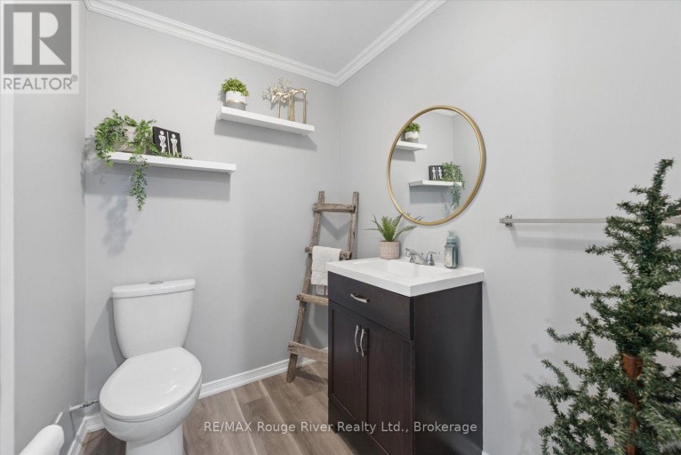 27 BAGNELL CRESCENT, Clarington (Bowmanville), Ontario, L1C5R1