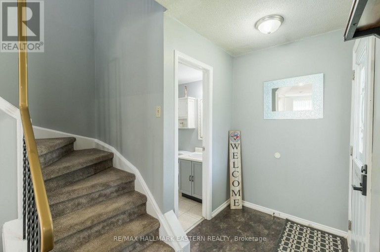 1222 HUNTINGTON CIRCLE, Peterborough (Otonabee Ward 1), Ontario, K9K2B5