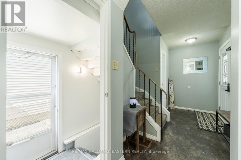 1222 HUNTINGTON CIRCLE, Peterborough (Otonabee Ward 1), Ontario, K9K2B5