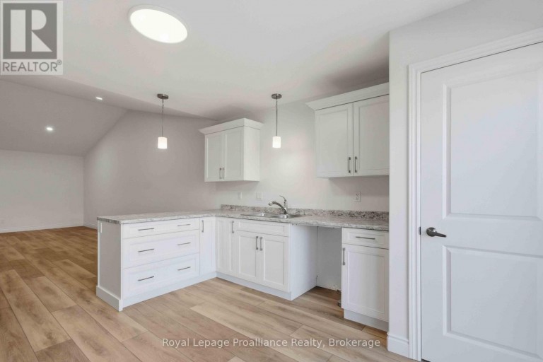 18 CLAYTON JOHN AVENUE, Brighton, Ontario, K0K1H0