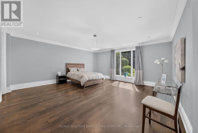 101 FOREST HEIGHTS BOULEVARD, Toronto (St. Andrew-Windfields), Ontario, M2L2K7