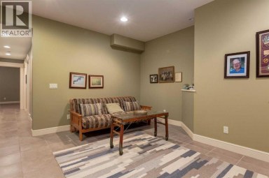2023A 6 Avenue NW Calgary Alberta photo 38