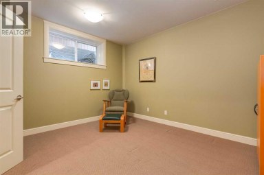 2023A 6 Avenue NW Calgary Alberta photo 41