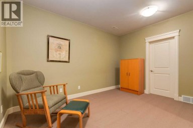 2023A 6 Avenue NW Calgary Alberta photo 43