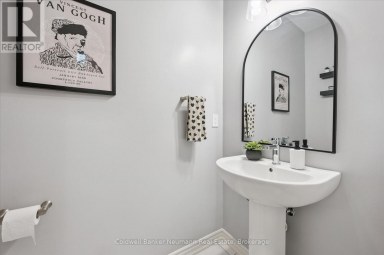 43 HARPIN WAY W Centre Wellington (Fergus) Ontario photo 17