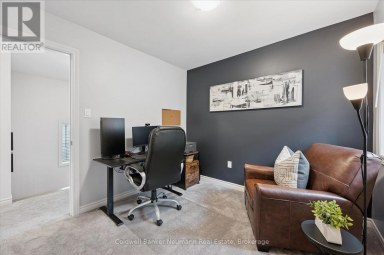 43 HARPIN WAY W Centre Wellington (Fergus) Ontario photo 19
