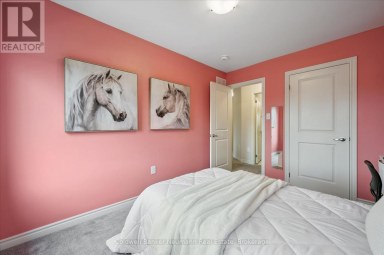 43 HARPIN WAY W Centre Wellington (Fergus) Ontario photo 21