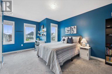 43 HARPIN WAY W Centre Wellington (Fergus) Ontario photo 22