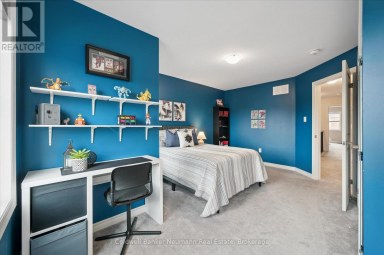 43 HARPIN WAY W Centre Wellington (Fergus) Ontario photo 23