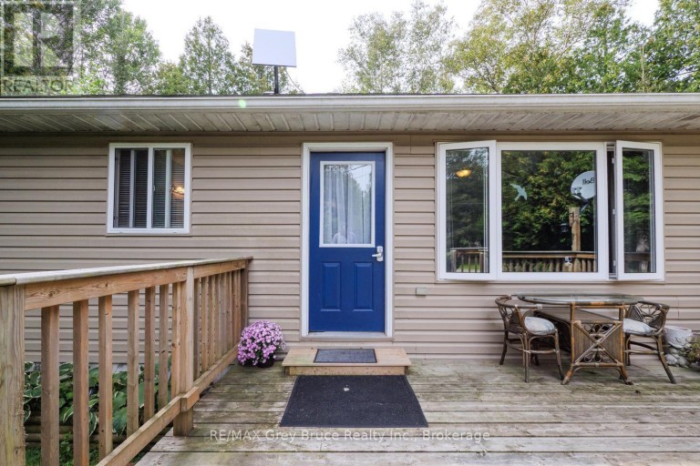 27 WOODSTOCK AVENUE, Northern Bruce Peninsula, Ontario, N0H2M0