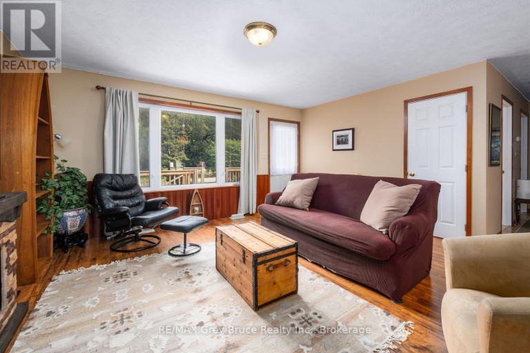 27 WOODSTOCK AVENUE, Northern Bruce Peninsula, Ontario, N0H2M0