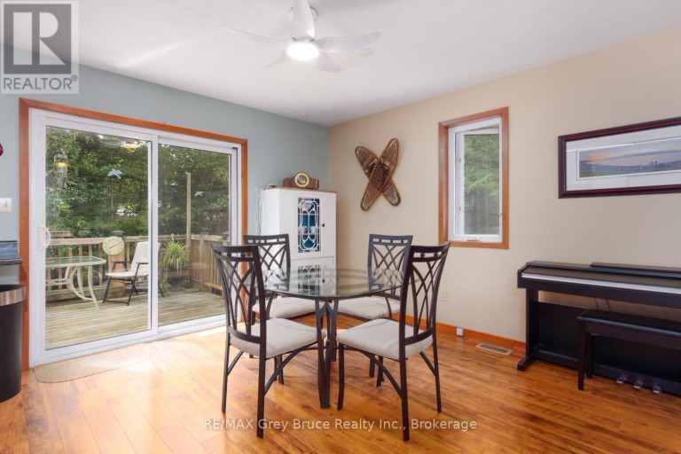 27 WOODSTOCK AVENUE, Northern Bruce Peninsula, Ontario, N0H2M0