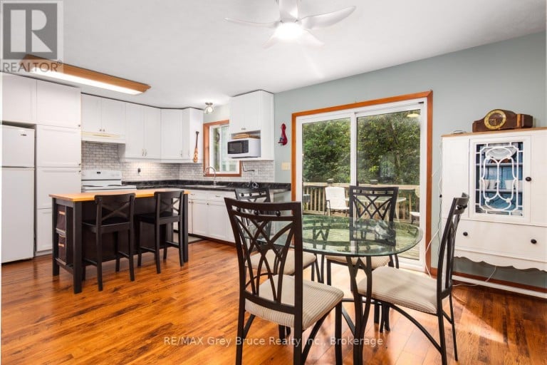 27 WOODSTOCK AVENUE, Northern Bruce Peninsula, Ontario, N0H2M0