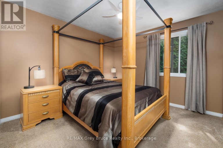 27 WOODSTOCK AVENUE, Northern Bruce Peninsula, Ontario, N0H2M0