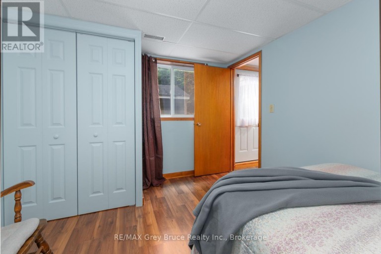 27 WOODSTOCK AVENUE, Northern Bruce Peninsula, Ontario, N0H2M0